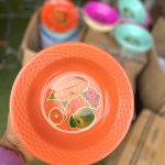 Fancy plastic flat plates 
Awoof brekete💃💃😁