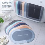 Oval foot mat