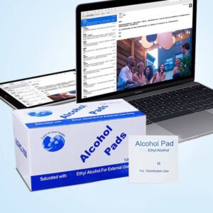 Alcohol cleaning pads